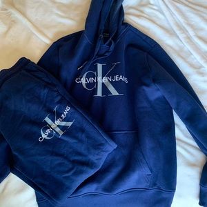 Calvin Klein jogging suit